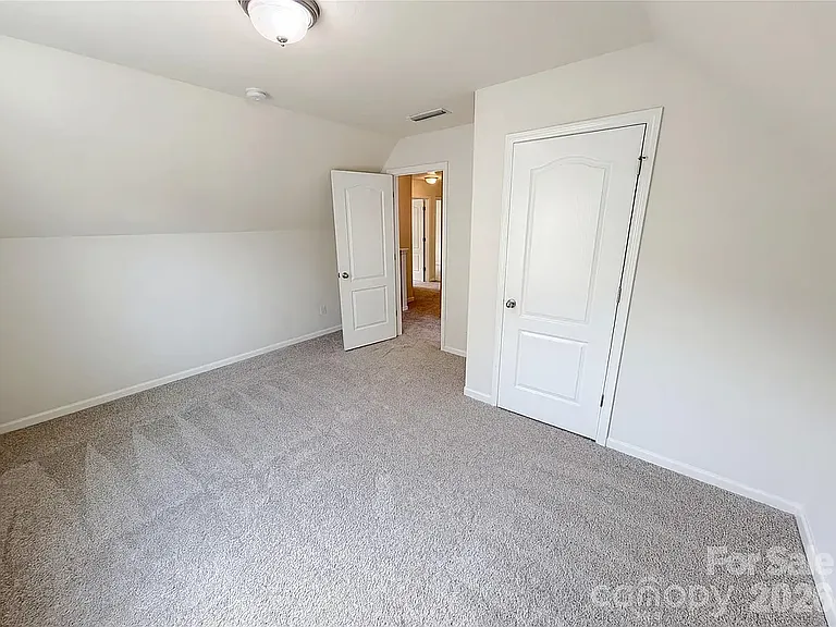 8326 Candlenut Ln — Photo 8