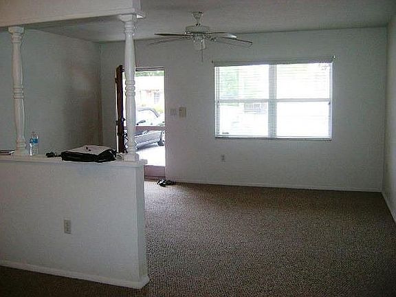 4th image of 2907 Lexington St #B