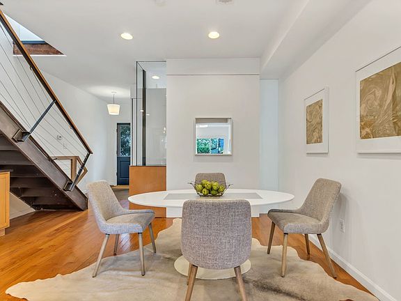 4th image of 315 22nd St #2