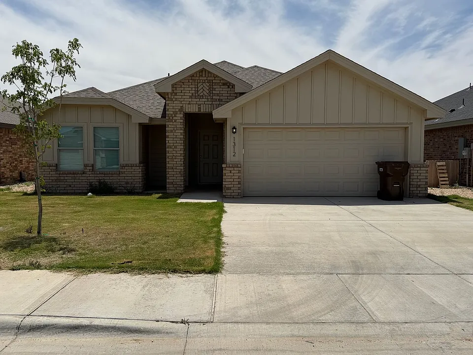 1312 Bajada St