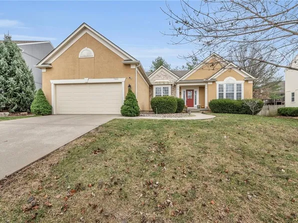 7881 W 156th St, Overland Park, KS 66223