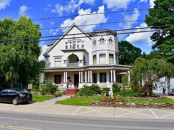 4th image of 118 York Ave