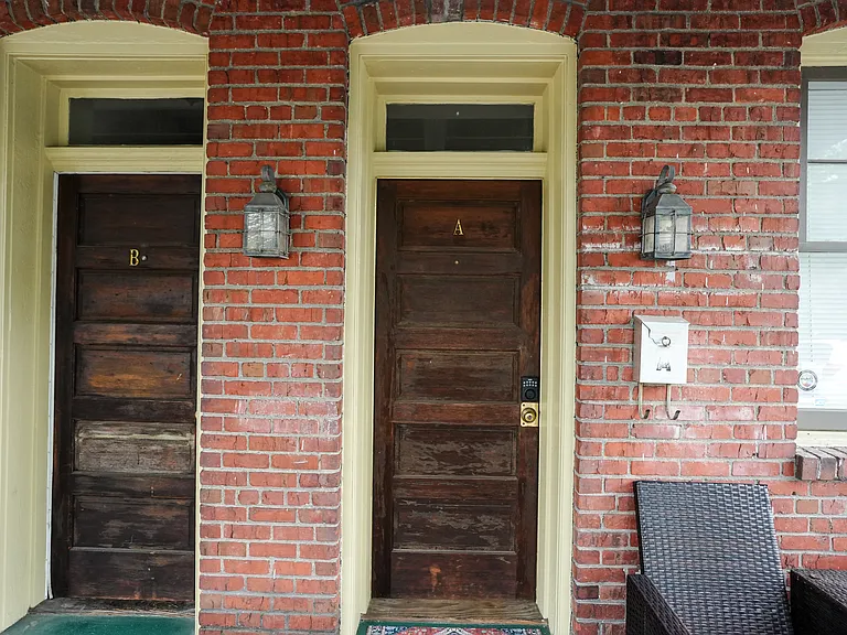 613 Price St #B — Photo 7