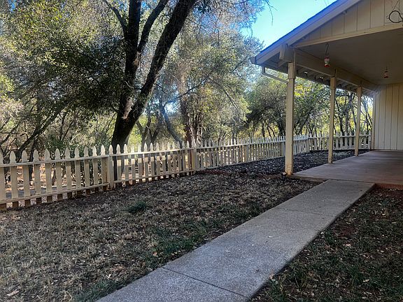 2nd image of 3364 Hilltop Ln