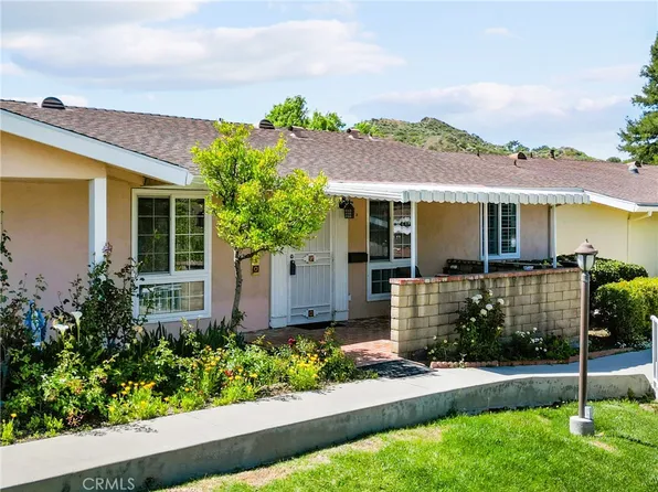 19163 Avenue Of The Oaks, Newhall, CA 91321