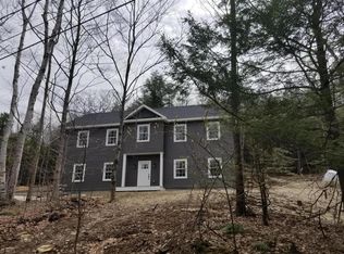 285 Antelope Dr, Lee, MA 01238