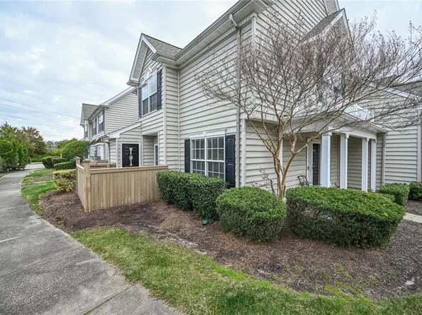 908 Lakeside Ct, Suffolk, VA 23435