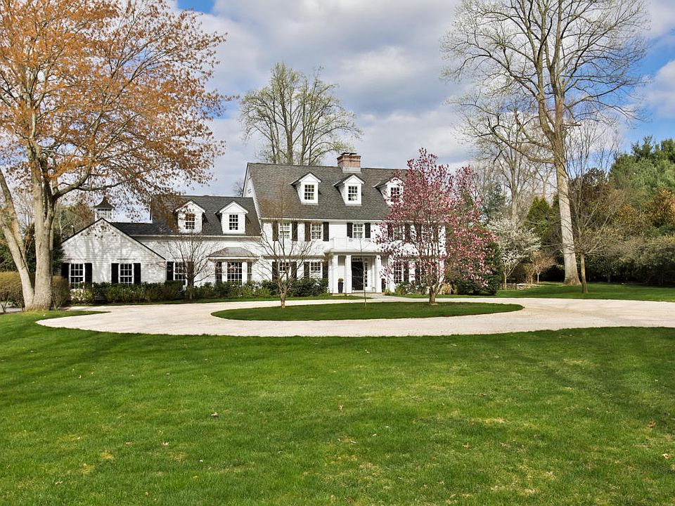 1st image of 12 Somerset Dr