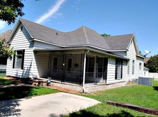 614 N 10th St, Independence, KS 67301