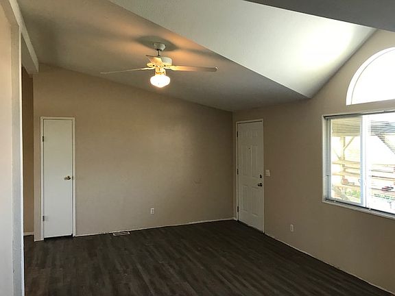4th image of 5854 Garden Ave