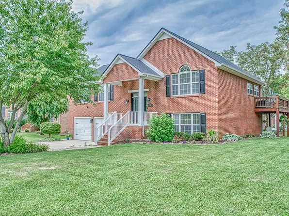 1316 Buckingham Pl, Cookeville, TN 38501