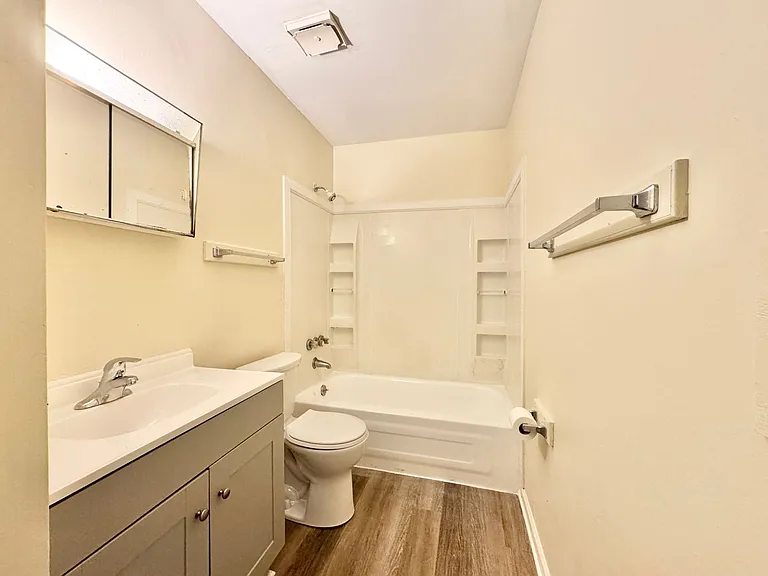 609 Tipperary Dr — Photo 9