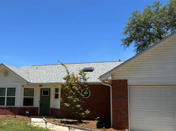 200 Lakeland Ct, Pensacola, FL 32514