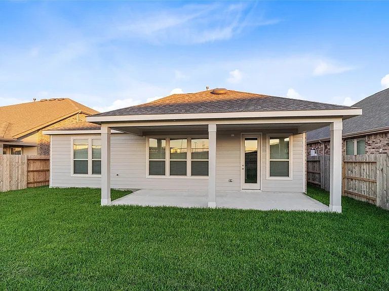 7631 Coral Key Dr — Photo 15