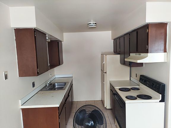2nd image of 30043 Beechwood St