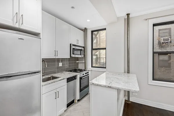 Rented by Corcoran | media 12