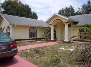 1028 N Salford Blvd, North Port, FL 34286