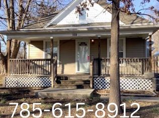 841 E Hamblin St, Ottawa, KS 66067