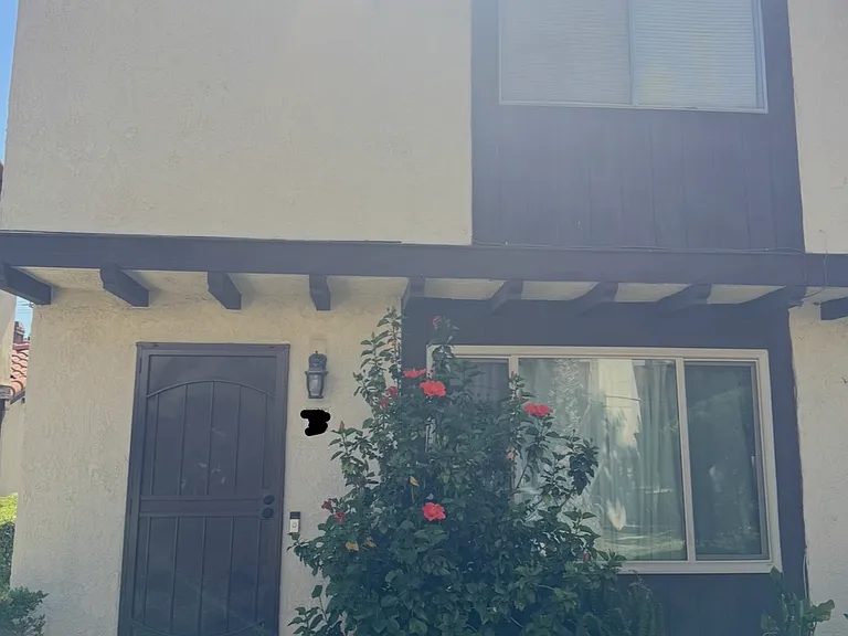 1097 Santo Antonio Dr — Photo 1