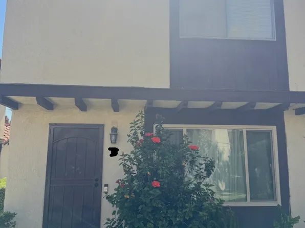 1097 Santo Antonio Dr, Colton, CA 92324