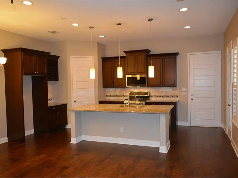 121 Kimbel Kourt — Photo 15