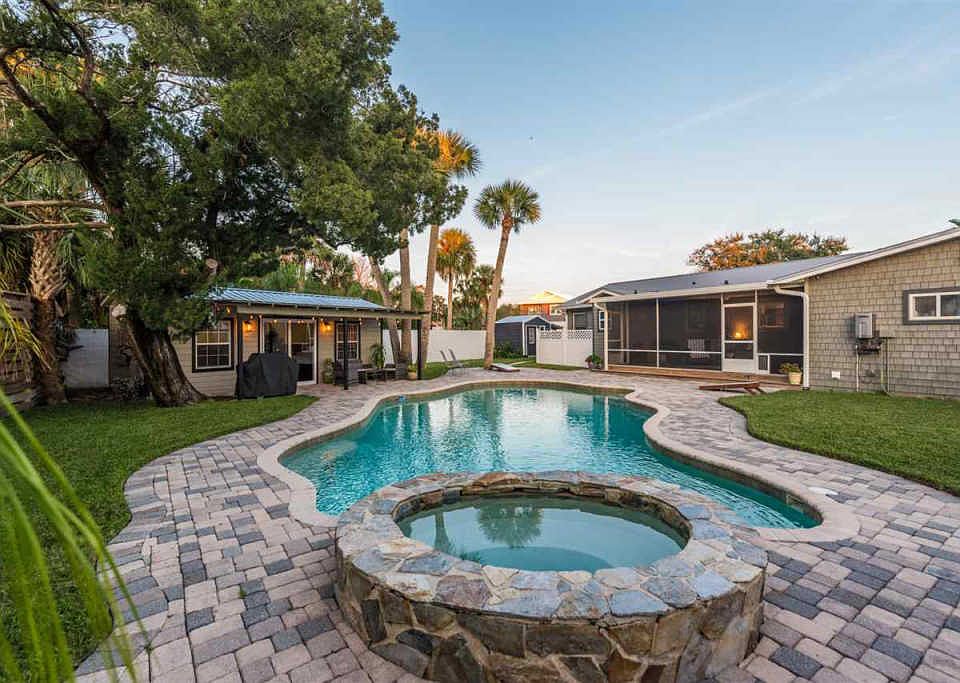 1st image of 84 Dolphin Dr