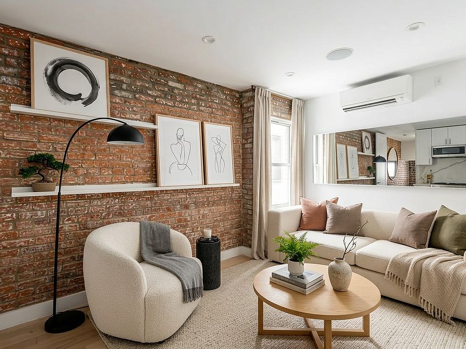 1st image of 35 Crosby St APT 2R