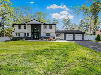 15 Southwick Court, Plainview, NY, 11803