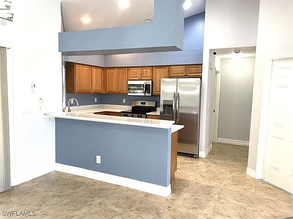 5th image of 200 W 17th St