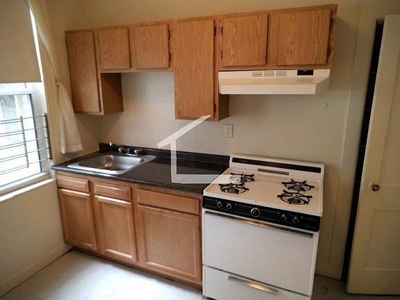 2nd image of 1630 Commonwealth Ave Fl 3FIRST