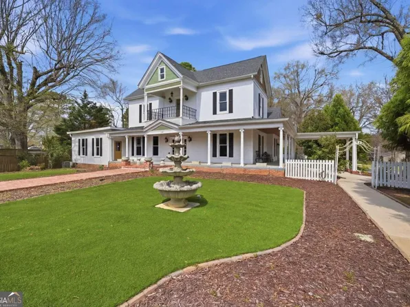 108 King St, Adairsville, GA 30103