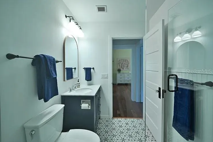 2408 Hillview St — Photo 7