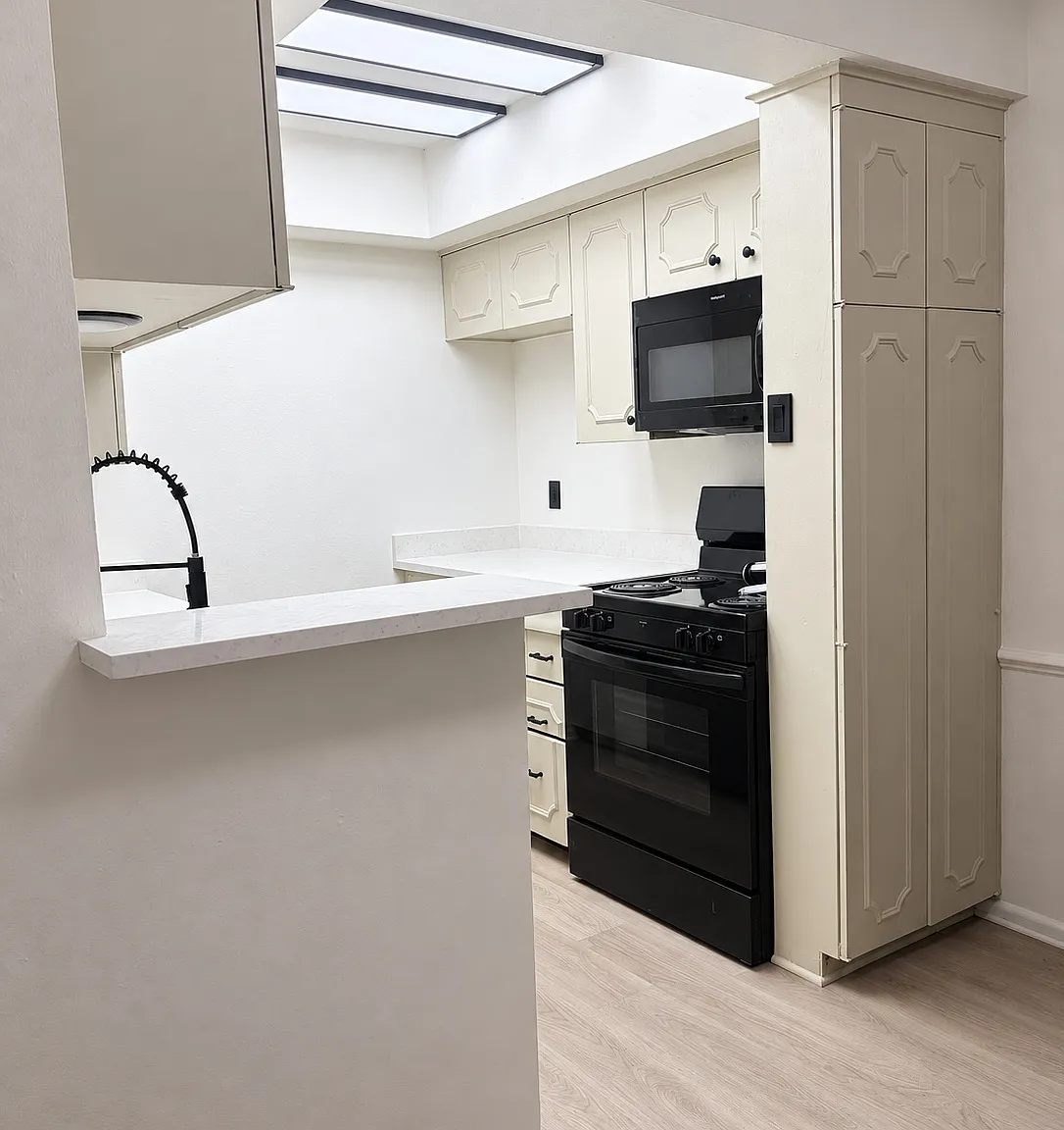 2 bed, 845 sqft, $1,195 — Photo 1