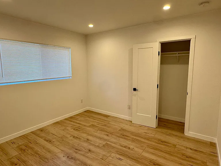 1319 S St. Andrews Pl — Photo 5