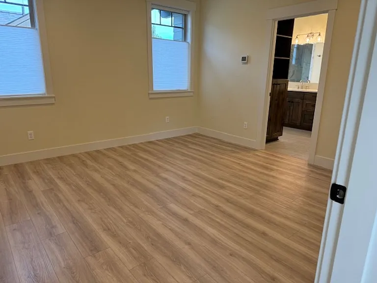 1574 NW Erin Ct #1 — Photo 10