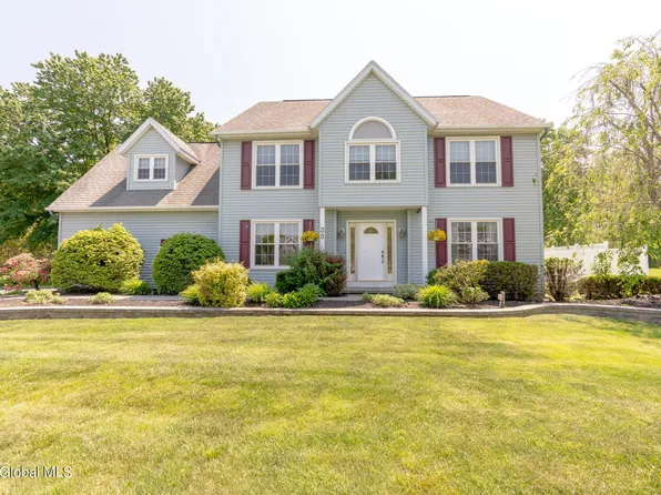 35 Omega Terrace, Latham, NY 12110