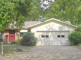 2322 Hackberry Ct, Champaign, IL 61821