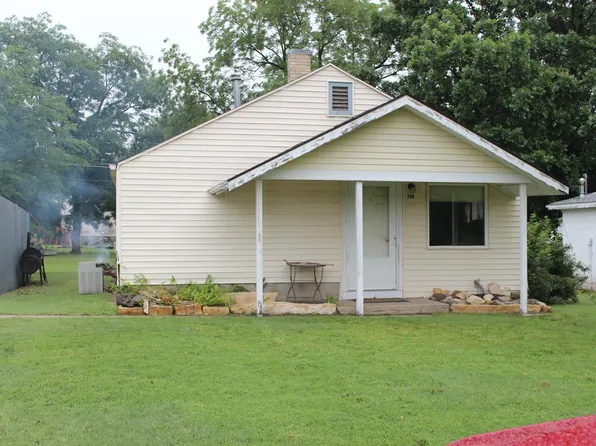 209 West St, Ellsworth, KS 67439