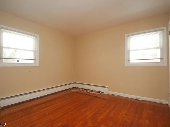4th image of 35 Passaic Ave