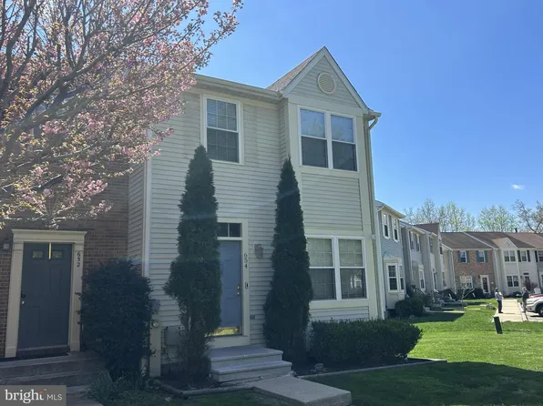 654 Marianne Ln, Catonsville, MD 21228