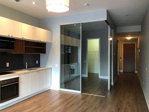5th image of 111 Saint Clair Ave W #423