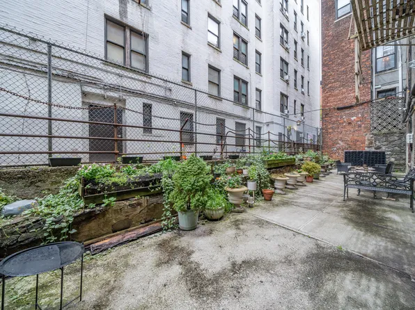 474 West 158th Street image 10 of 20