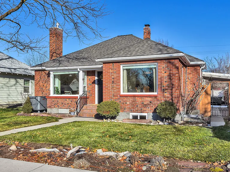 2306 W Madison Ave — Photo 49