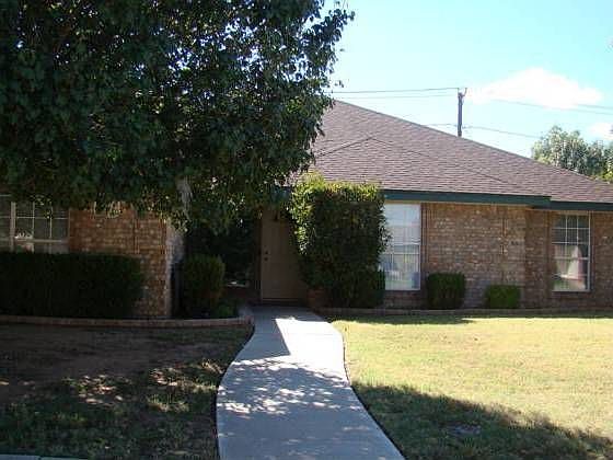 1st image of 3307 Pinemont Dr