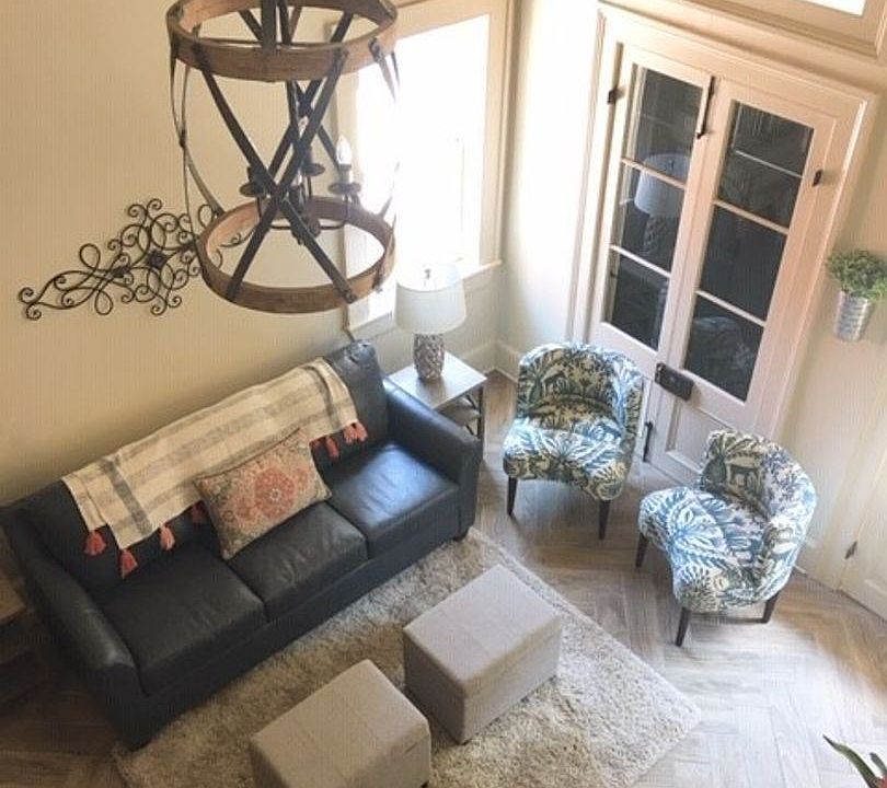 1st image of 724 Saint Philip St APT C