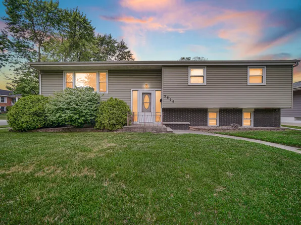 9628 Crestwood Ave, Munster, IN 46321