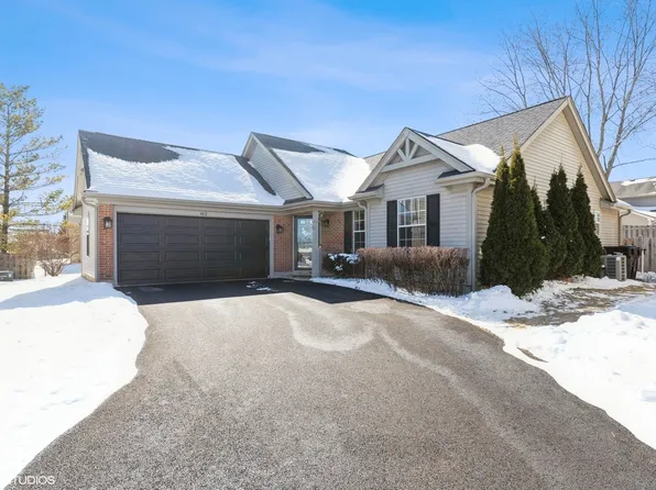 462 Rush Ct, Lake Zurich, IL 60047