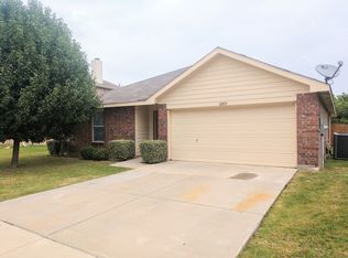 12033 Shine Ave, Rhome, TX 76078