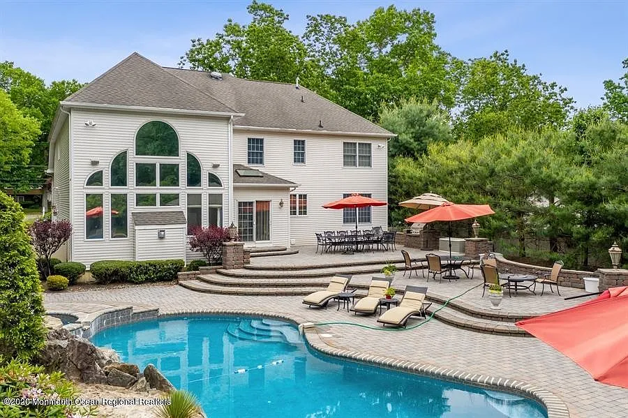 50 Butterfly Rd photo 1
