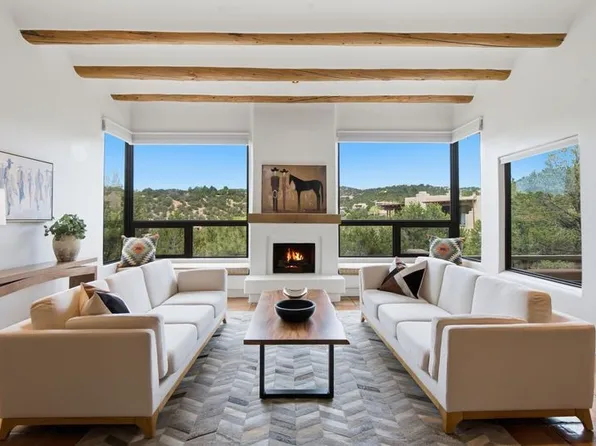 842 Camino De Jemez, Santa Fe, NM 87501